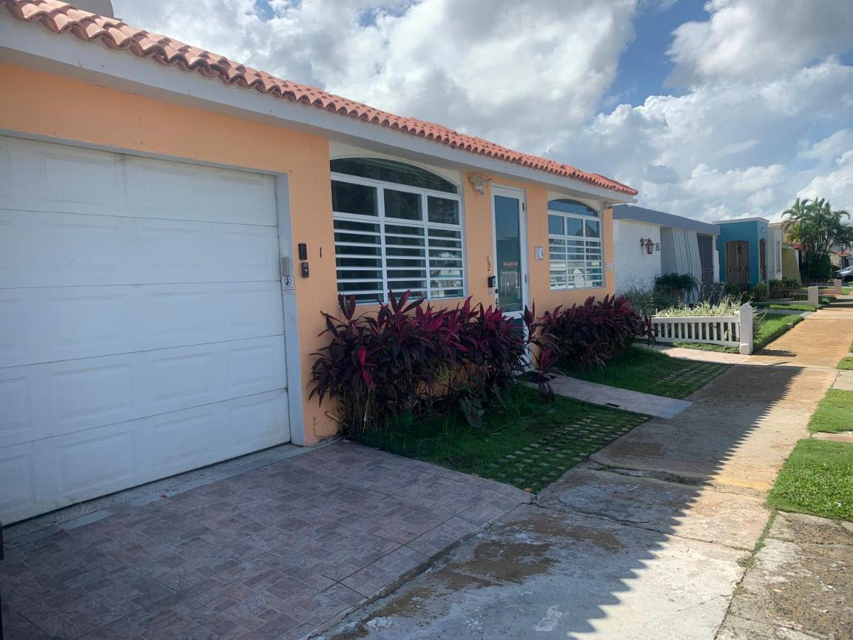 North Apartment Toa Baja Екстер'єр фото
